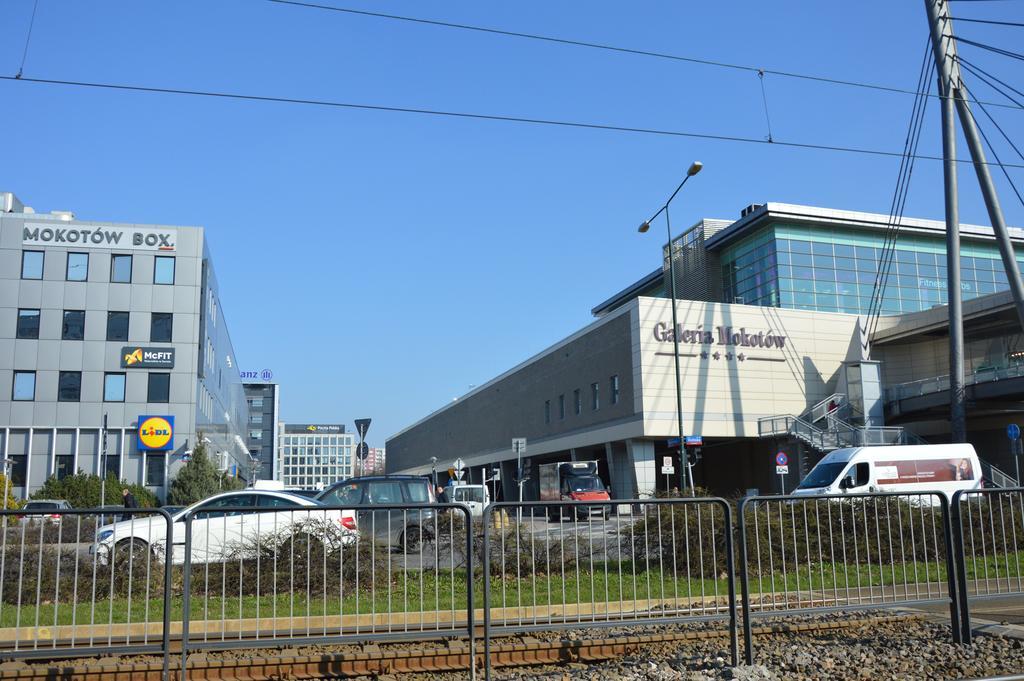 Moko Apartment Parking W Cenie Варшава Екстериор снимка